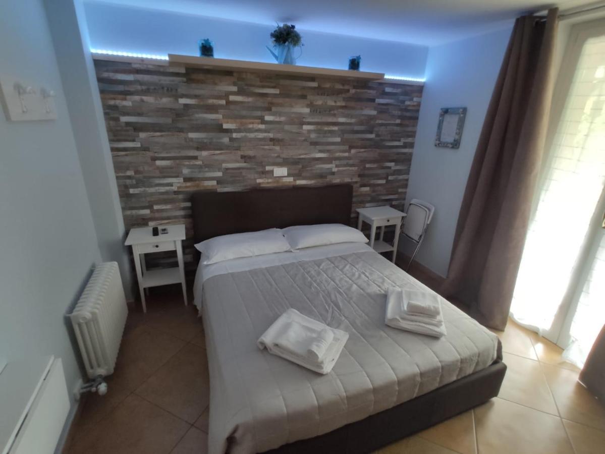 B&B Il Tramonto Pastrengo Bagian luar foto